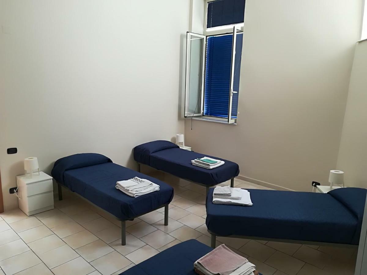 Ale&France House Bed and Breakfast Napoli Esterno foto